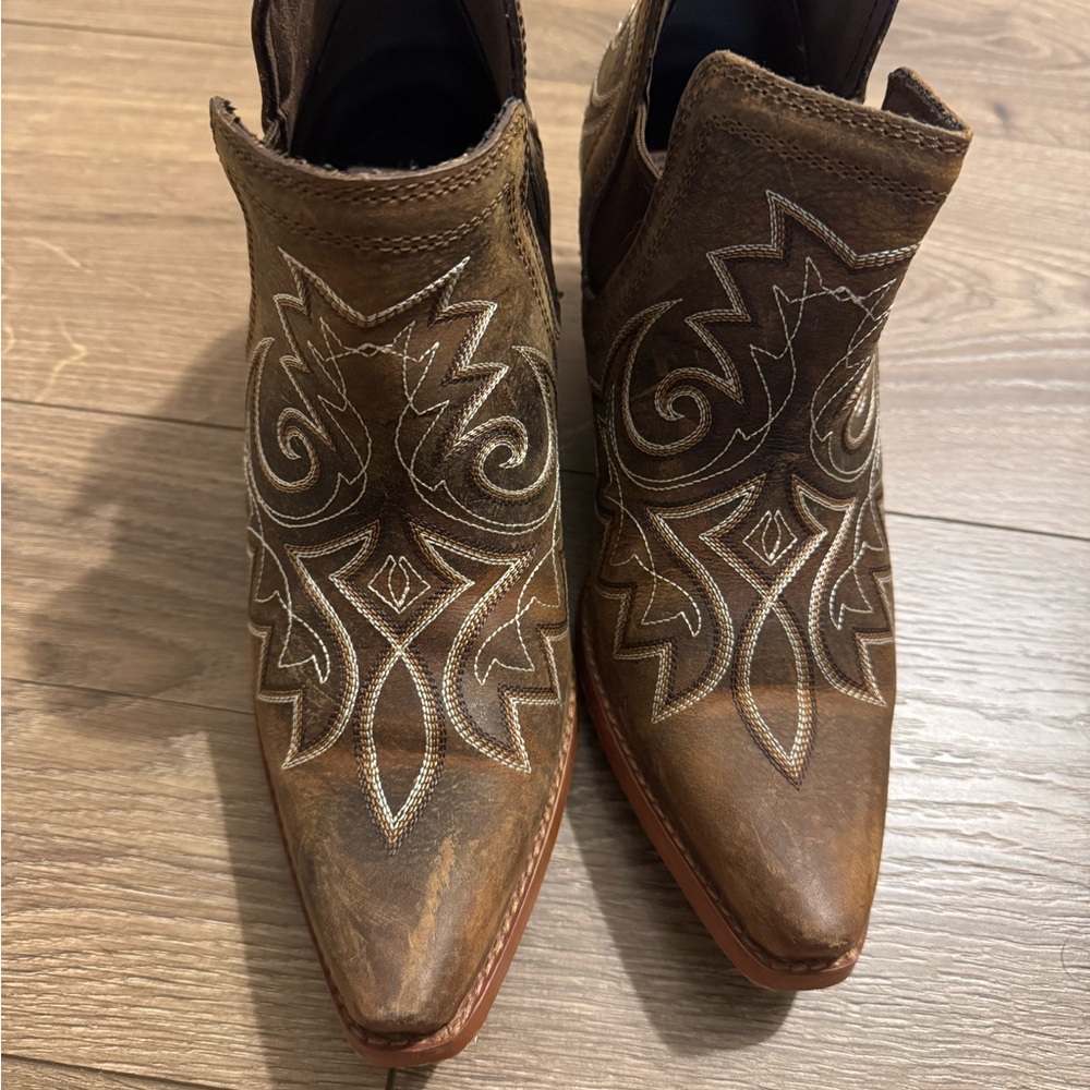 Durango Brown Ankle Boots with Embroidered Design